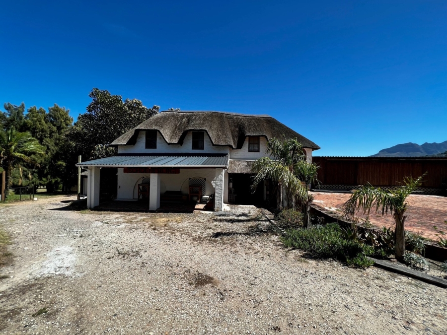 7 Bedroom Property for Sale in Sir Lowrys Pass Village Western Cape